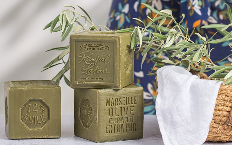 Le savon de Marseille, le cube aux milles applications et vertus pour -  Rampal Latour