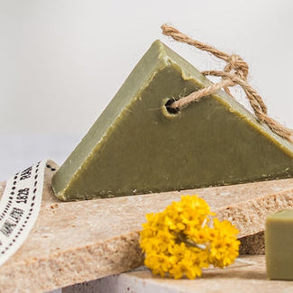 Le Savon de Marseille : l'antimite naturel pour protéger vos vêtements