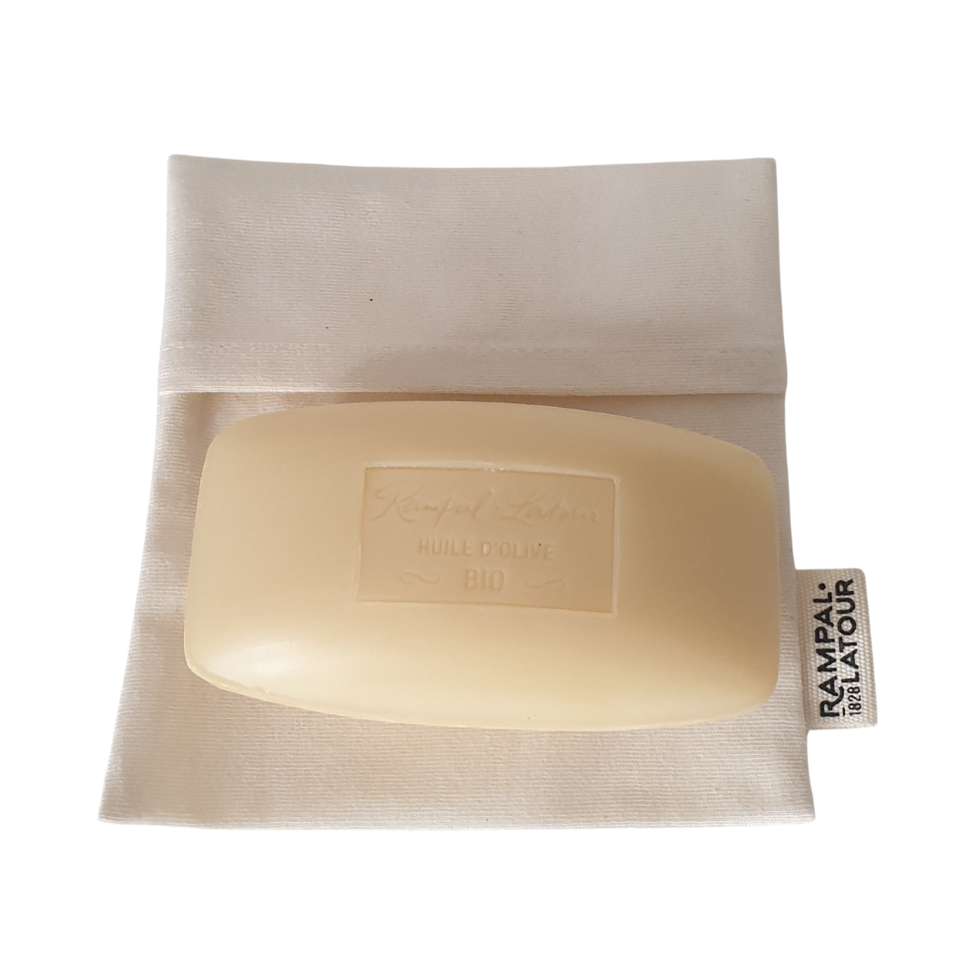 Waterproof pouch made of organic cotton