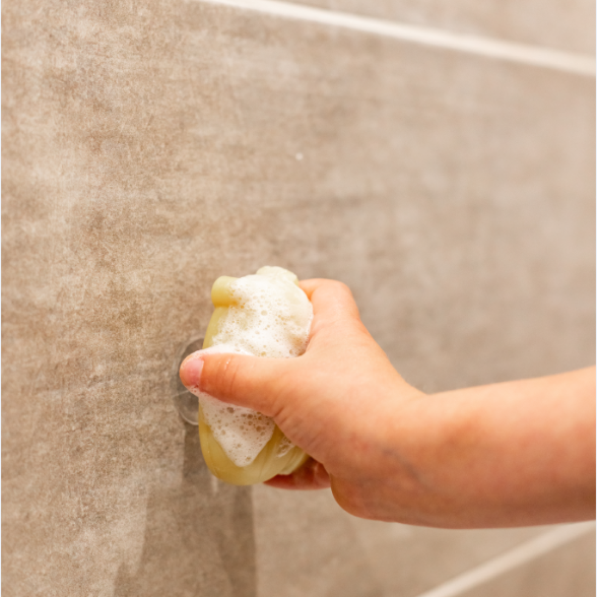 Savon nourrissant junior, fruits rouges, 80g