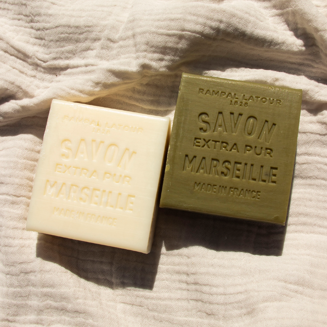 Lot de savons de Marseille Vert et Blanc 150g