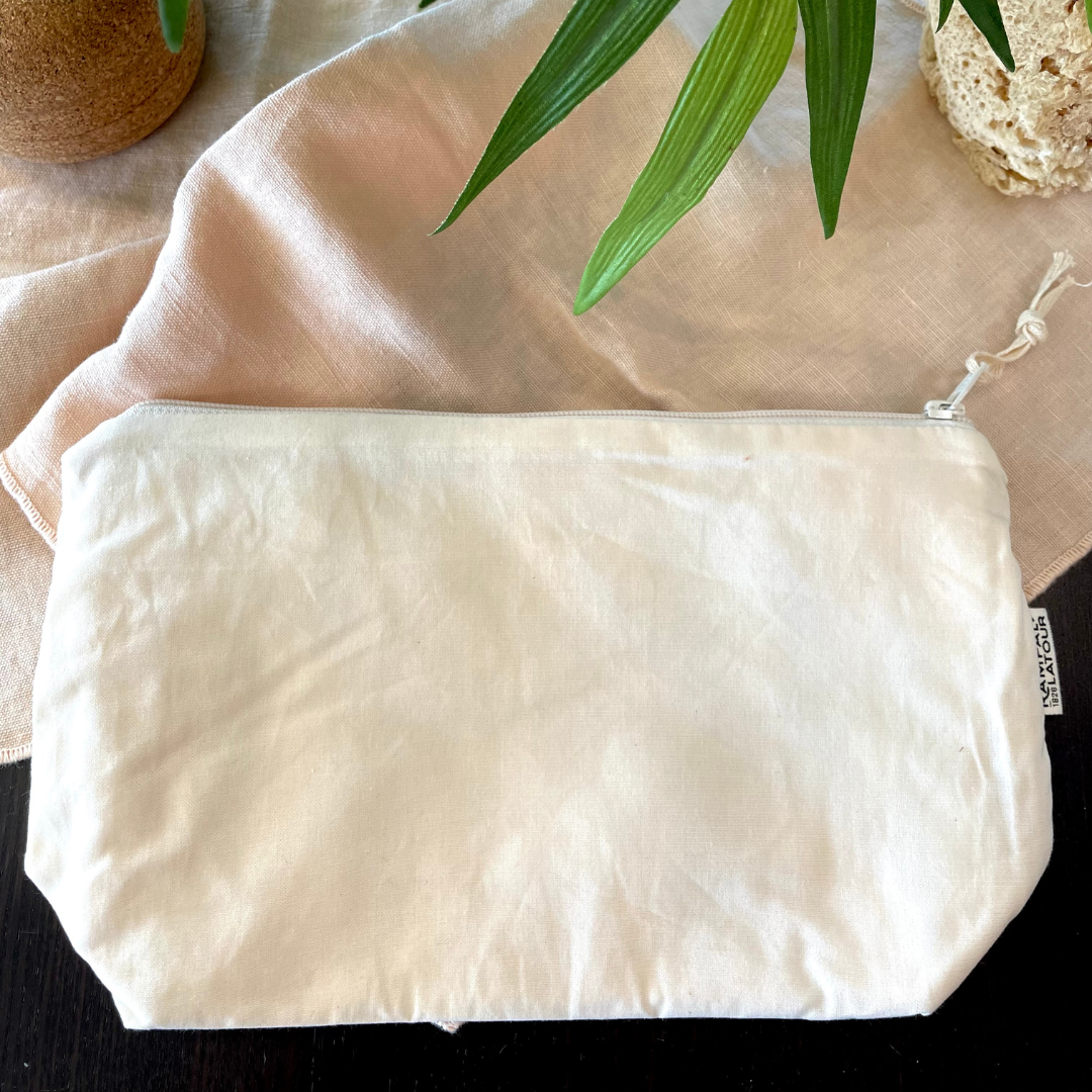 Natural color toiletry bag made of organic cotton