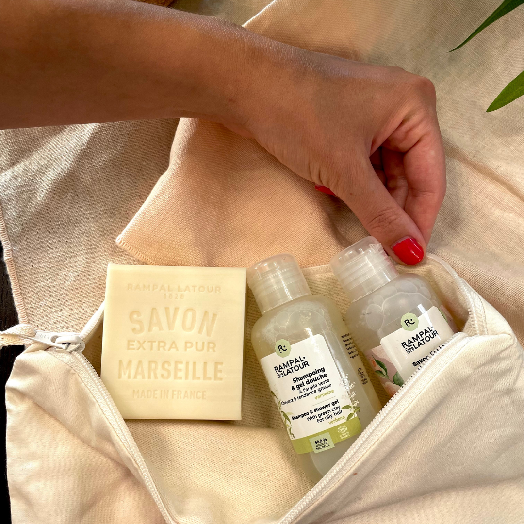 Natural color toiletry bag made of organic cotton