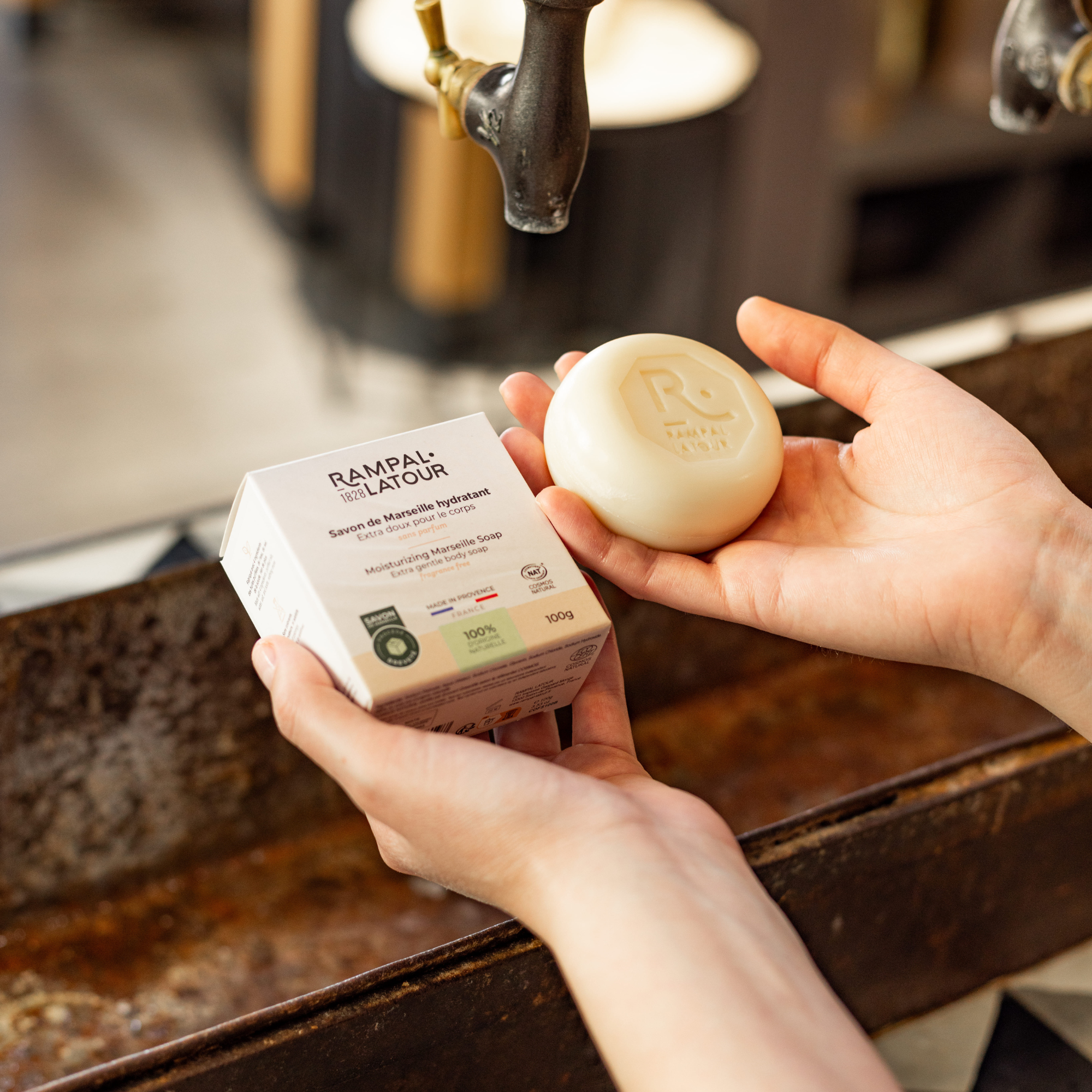 Extra Gentle Moisturizing Marseille Soap for the Body 100g