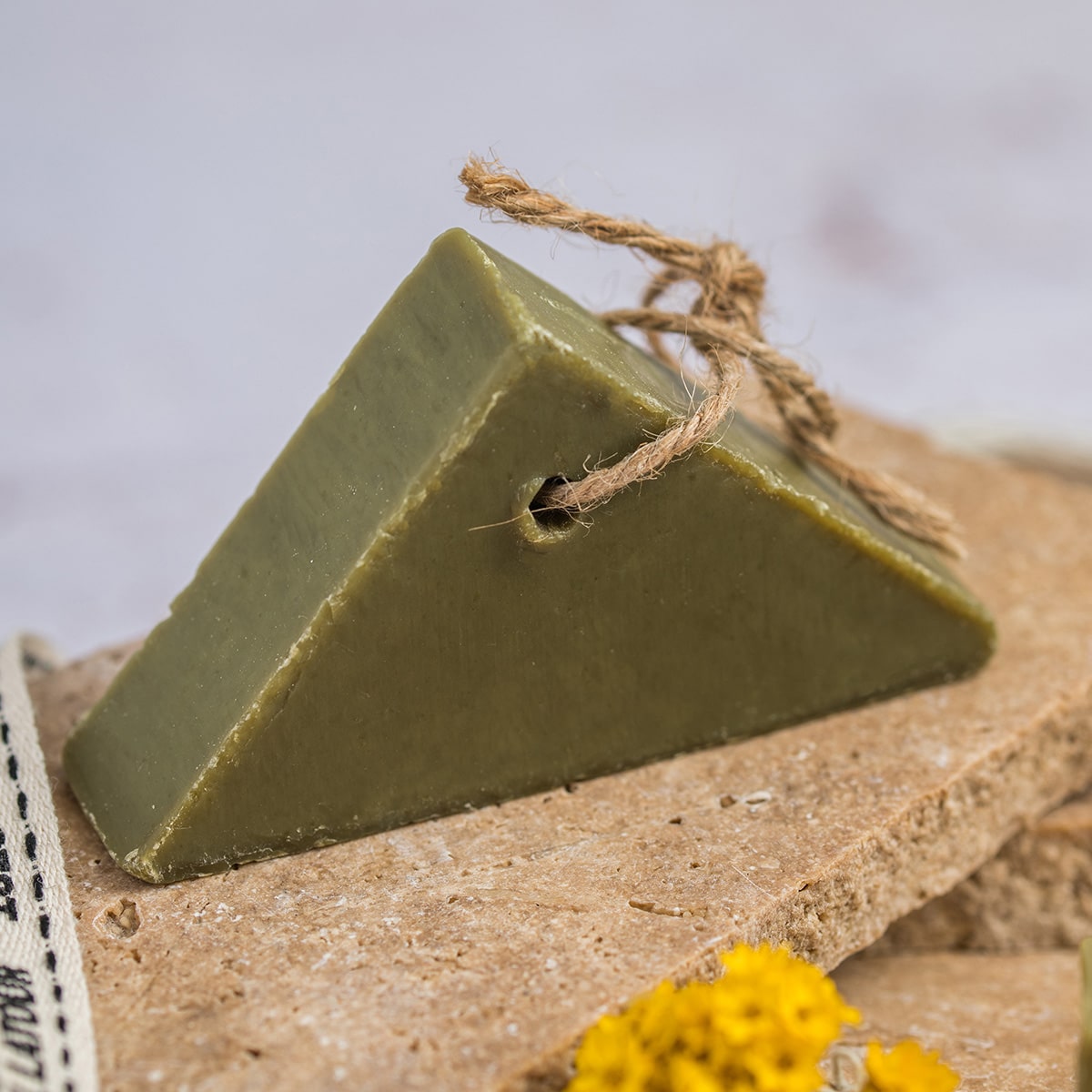 Savon de Marseille à l'huile d'olive pour placards et cintres 36g - Cosmos Natural