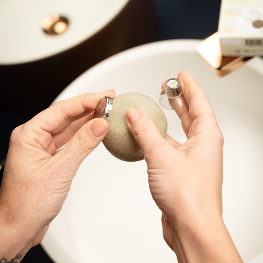 Magnetic soap holder