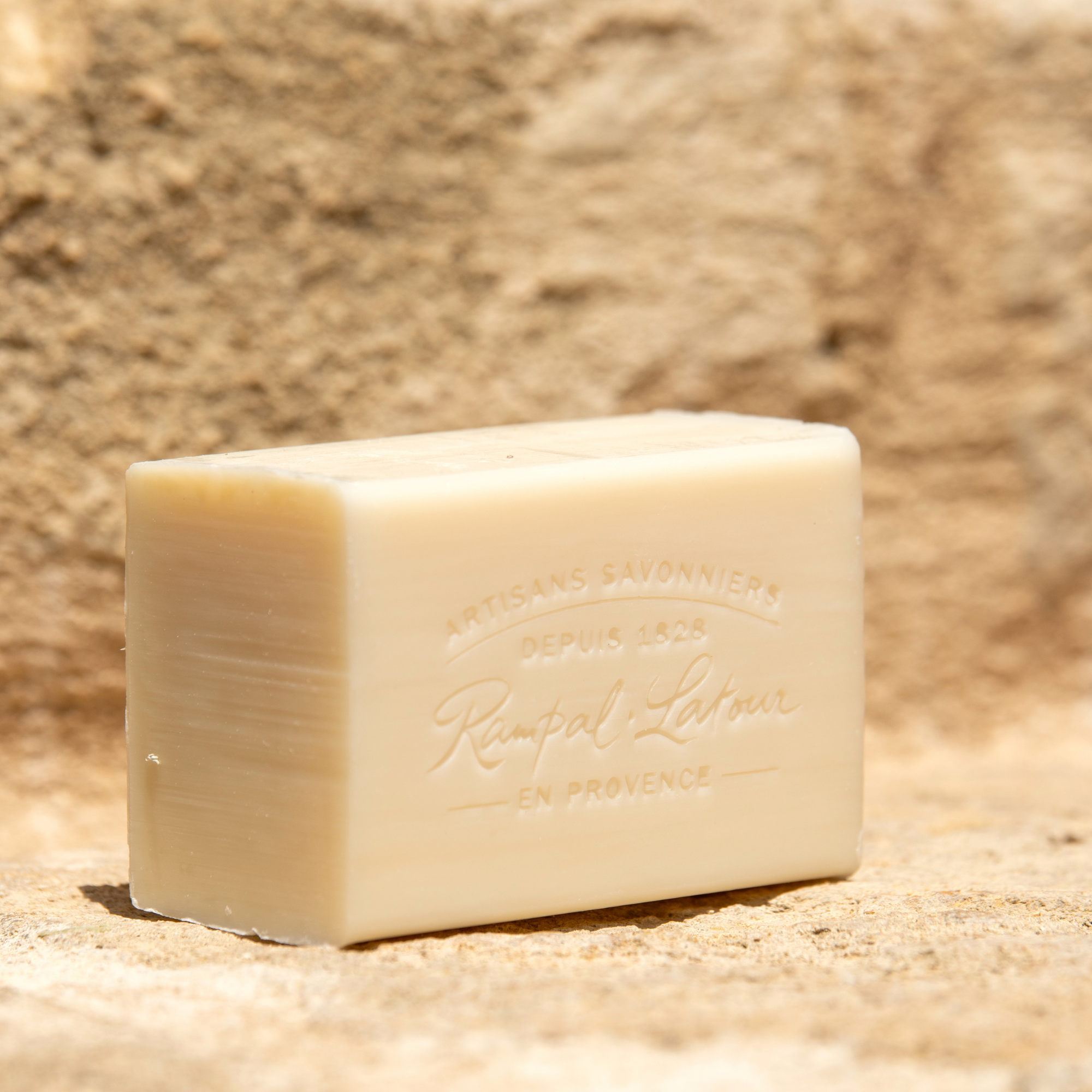 Pain de savon de Marseille aux huiles végétales 300g - Cosmos Natural